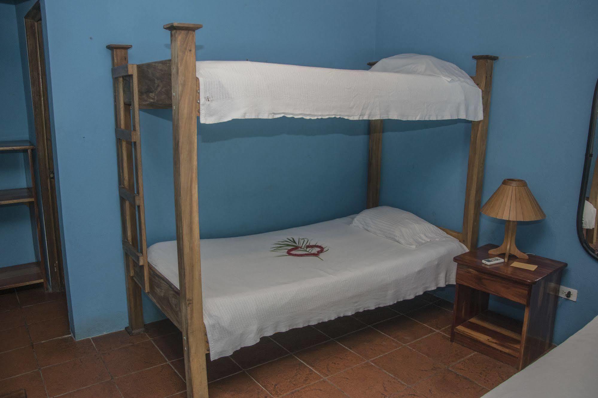 Hotel Pelicano Esterillos Este Luaran gambar