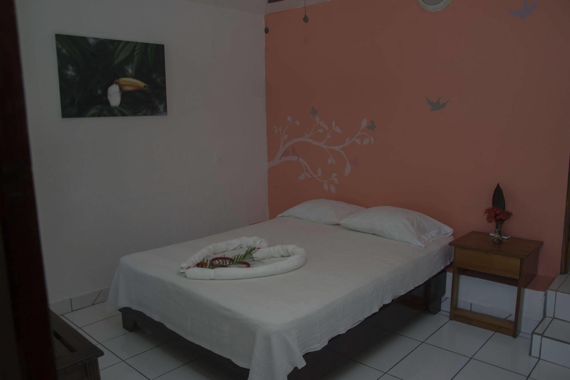 Hotel Pelicano Esterillos Este Luaran gambar